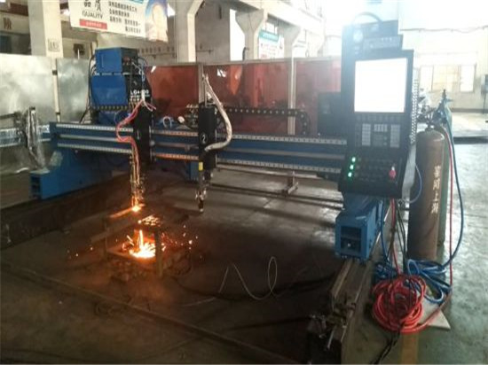 1500 мм * 2500 мм JX-1525 Super Quality CNC Портативный резак для пламени / пористая машина для резки пламени